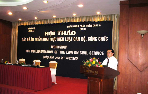 Hội thảo các đề án triển khai thực hiện Luật Cán bộ, công chức